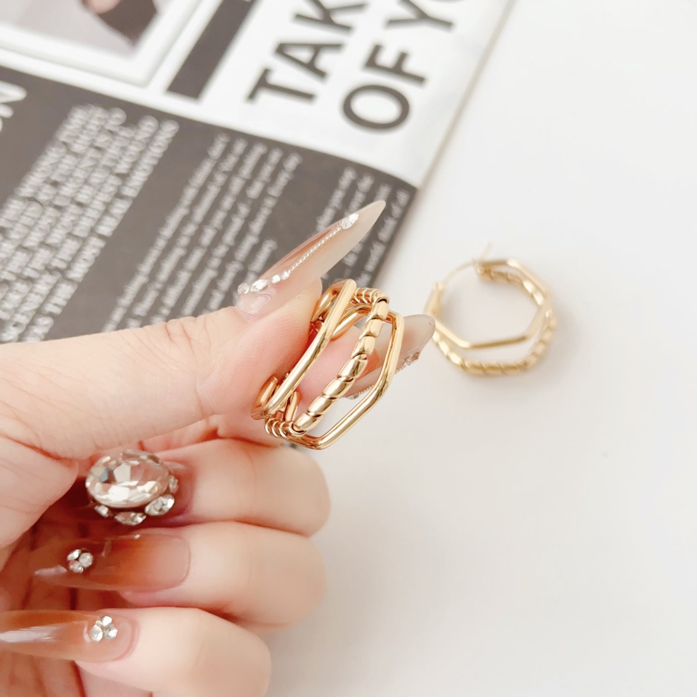 Gold Textured Oval Hoop Earrings - image 5