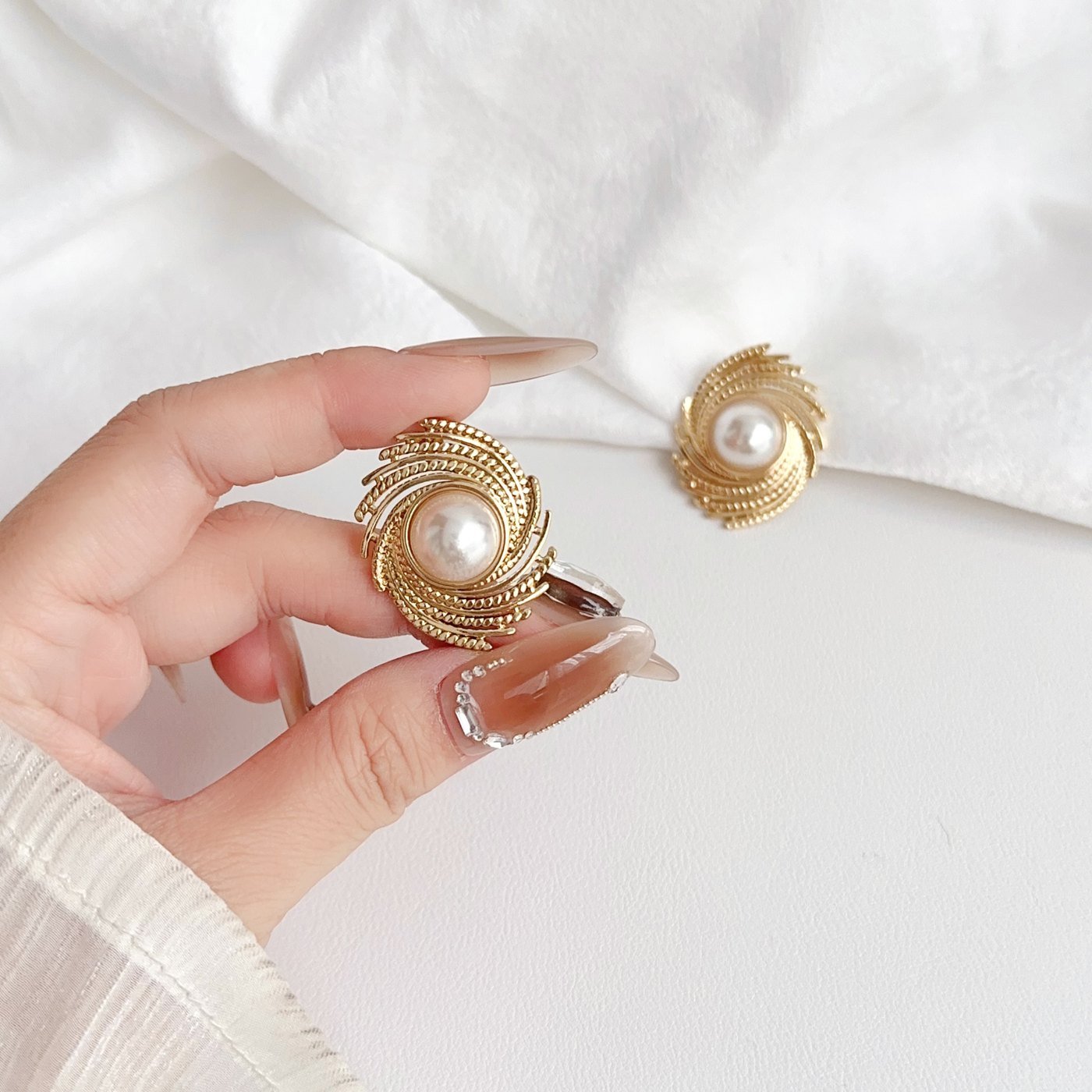 Gold Pearl Round Stud Earrings - image 2