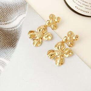 Gold Floral Stud Earrings Set - image 1