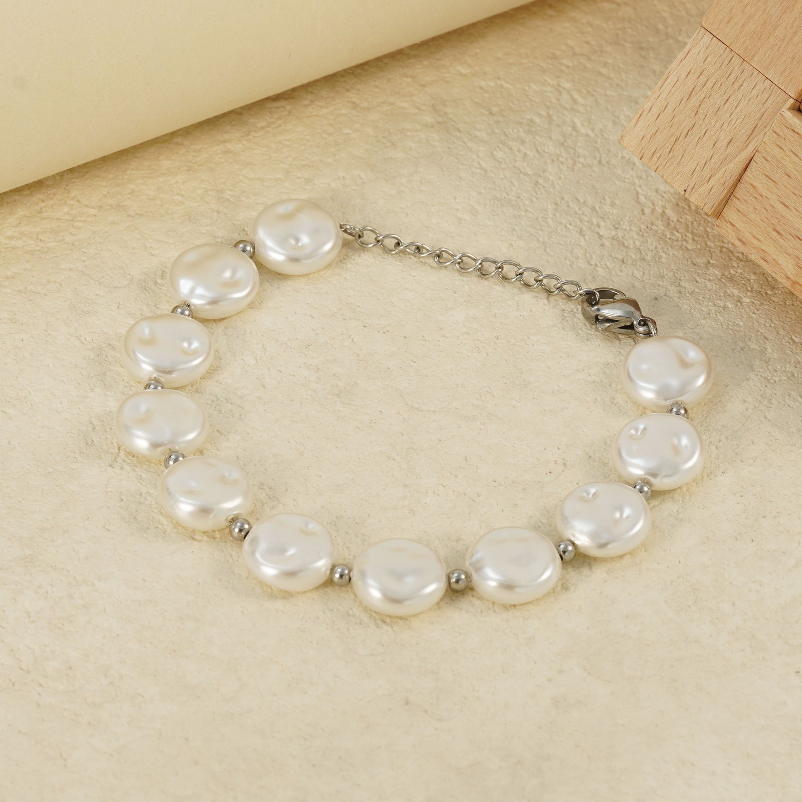 DUOMI Jewelry waterproof stainless steel pearl bracelet