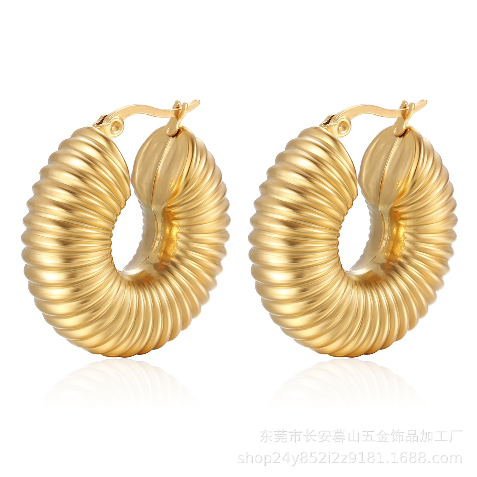 Stainless Steel Heart Bamboo Earrings Wholesale product image
