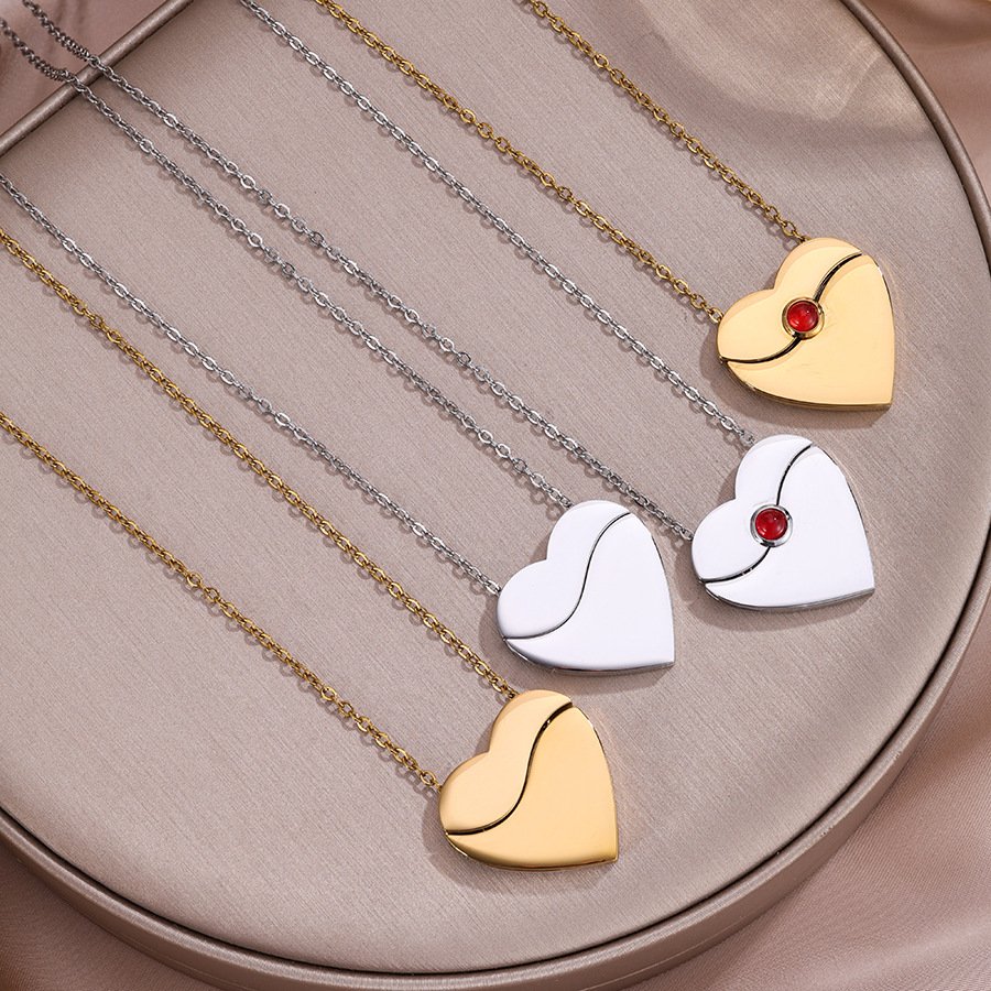 Stainless Steel Heart Jewelry Pendant Style S0750002 Wholesale product image