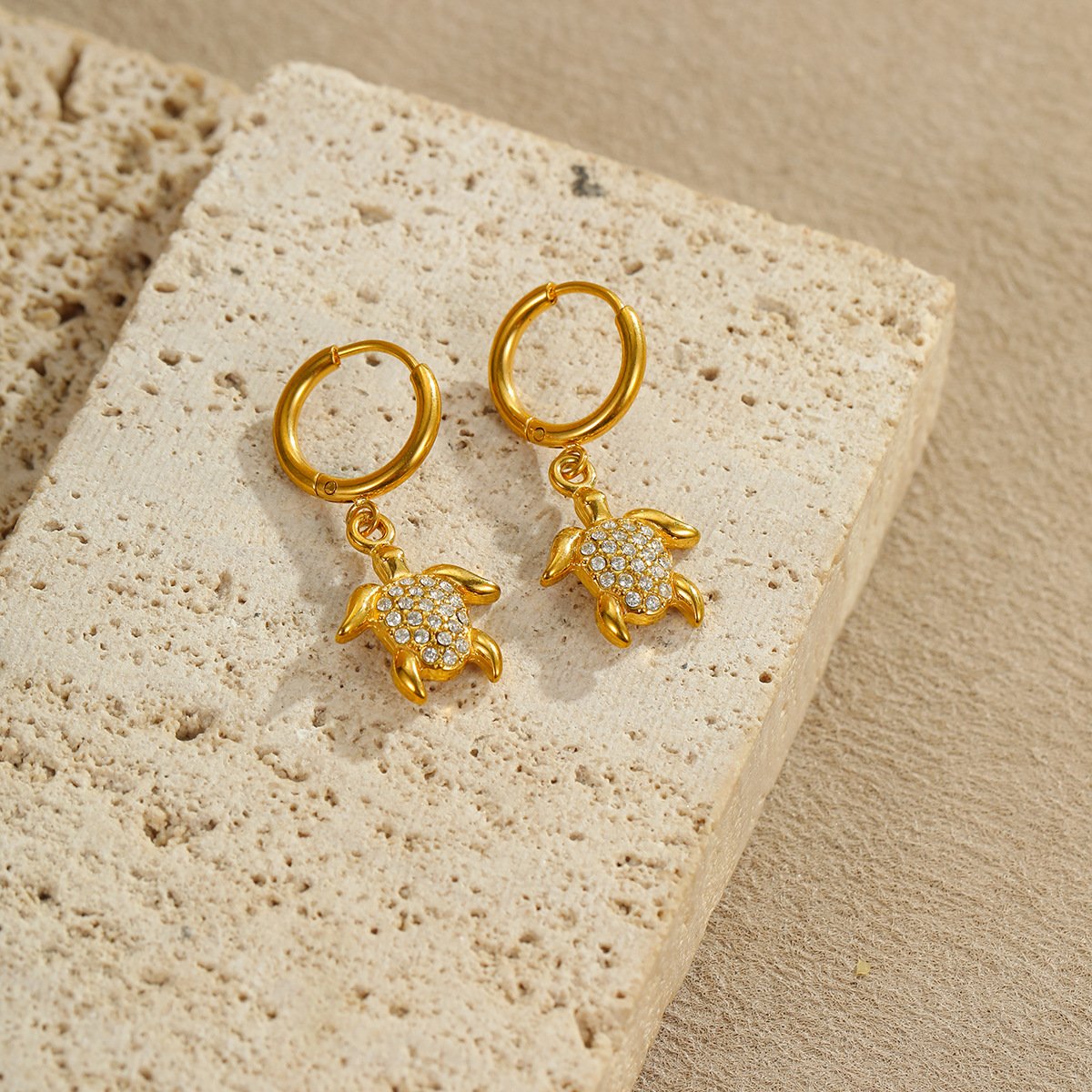 CZ Shell Heart Earrings Wholesale product image