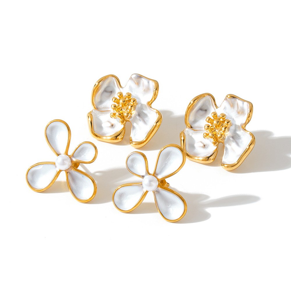 Stainless Steel Pearl Flower Vintage Minimalist Earrings Wholesale product image