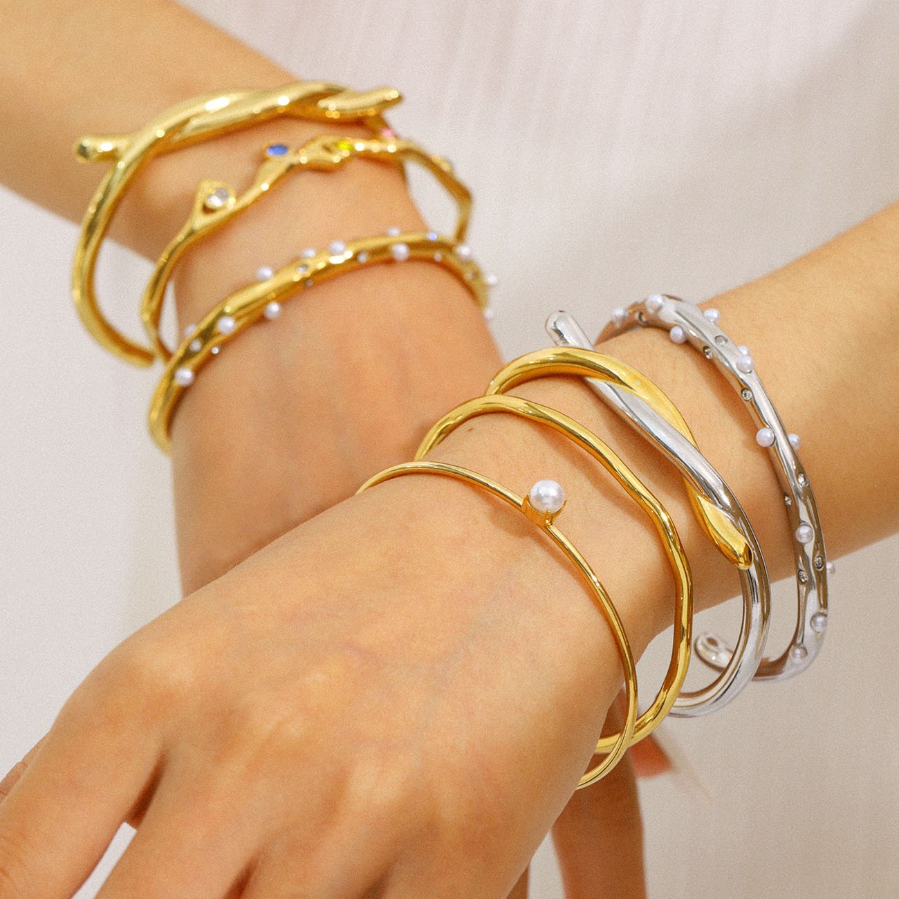 Stainless Steel CZ Minimalist Bangle Style DM5030014 Wholesale product image