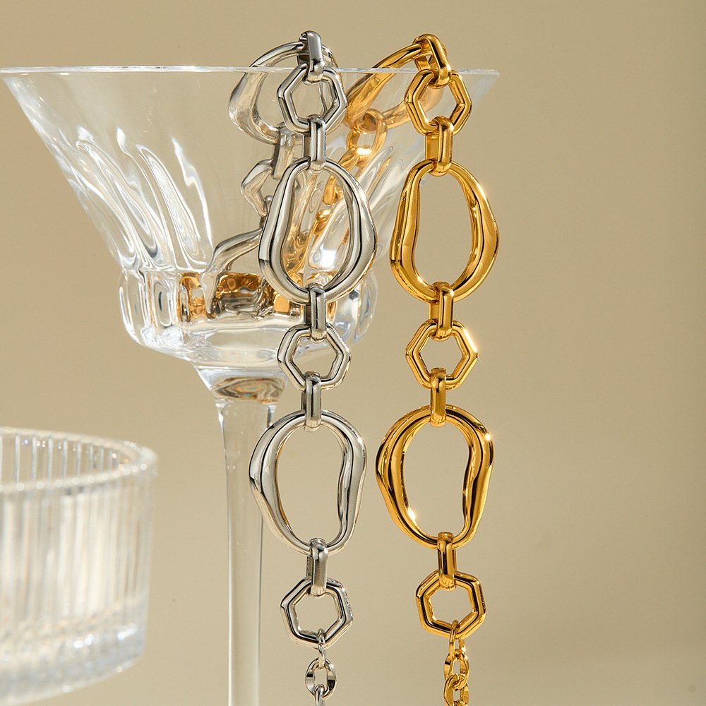 Stainless Steel Geometric Minimalist Necklace Style DM5030062 Wholesale product image