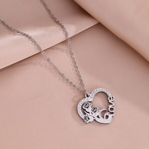CZ Heart Flower Hollow Jewelry Pendant Wholesale product image