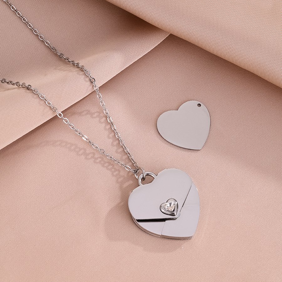 Stainless Steel Heart Jewelry Pendant Style S0750003 Wholesale product image