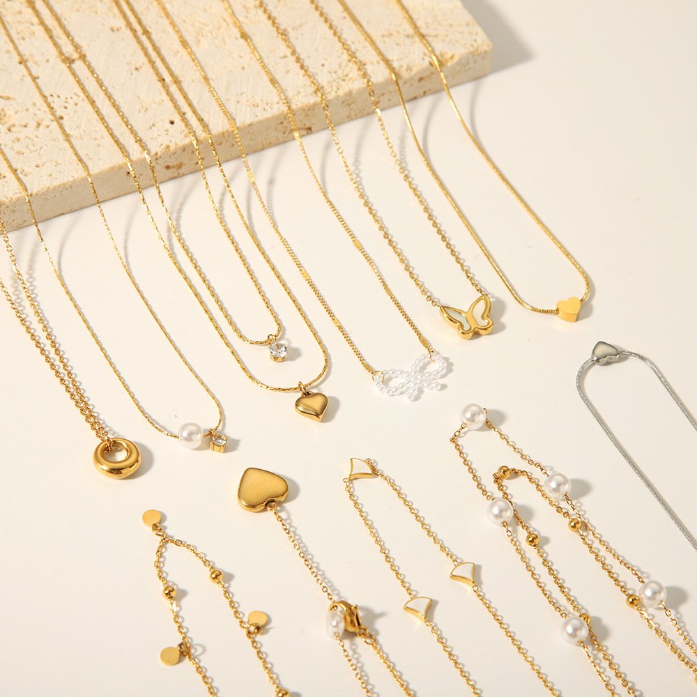 Stainless Steel Pearl Shell Heart Necklace Wholesale product image