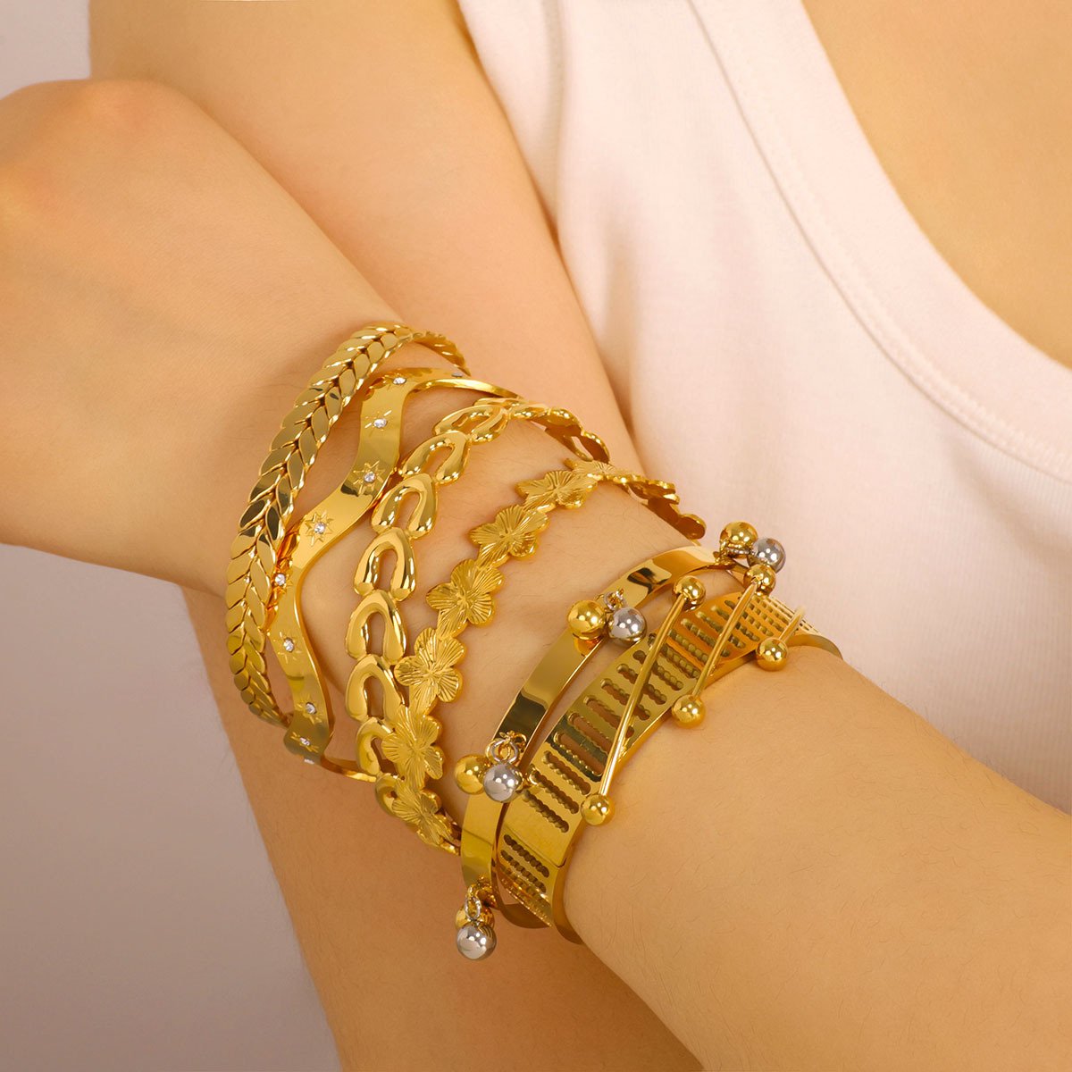 Stainless Steel Flower Geometric Vintage Minimalist Bangle Wholesale product image